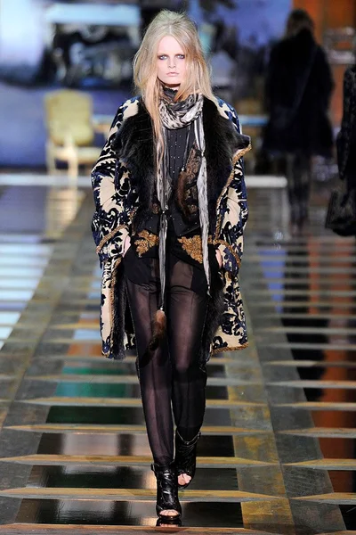 Look 6